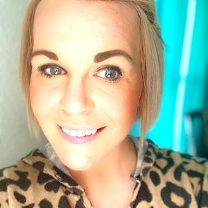 Meet your Posher, Connor